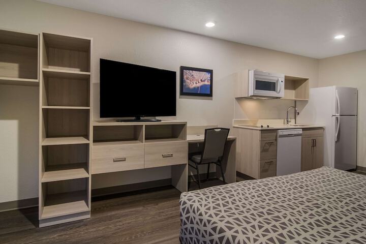 Room 21 of 25