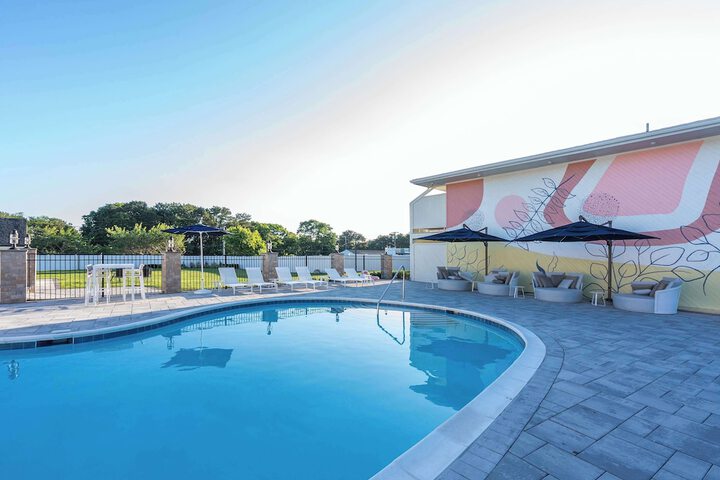 Pool 4 of 47