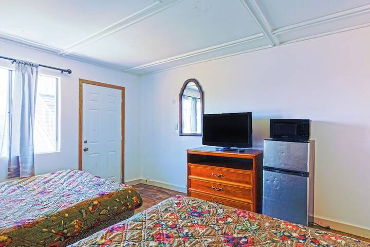 Room 32 of 36