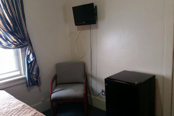 A Voyageurs Guest House
