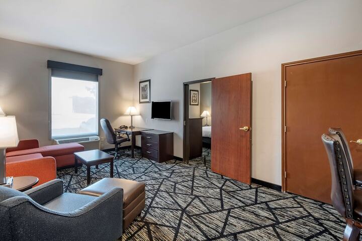 Room 19 of 42