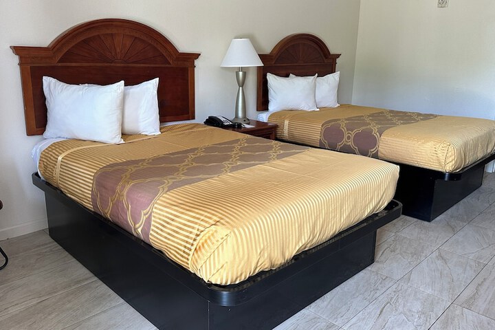 Carom Inn Denham Springs-Baton Rouge