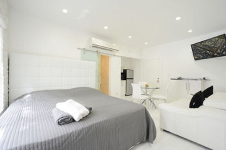 Lincoln Road Apartments