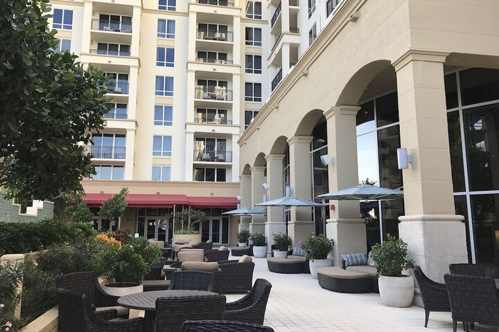 Hotel 6 of 412