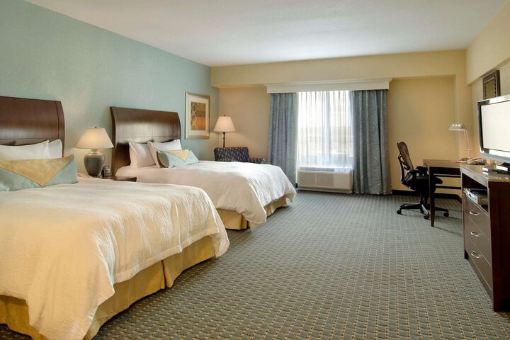 Room 32 of 49