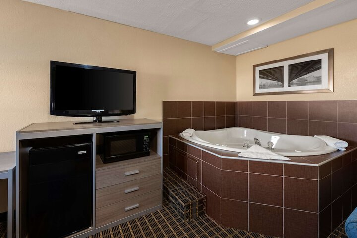 Best Western Adena Inn