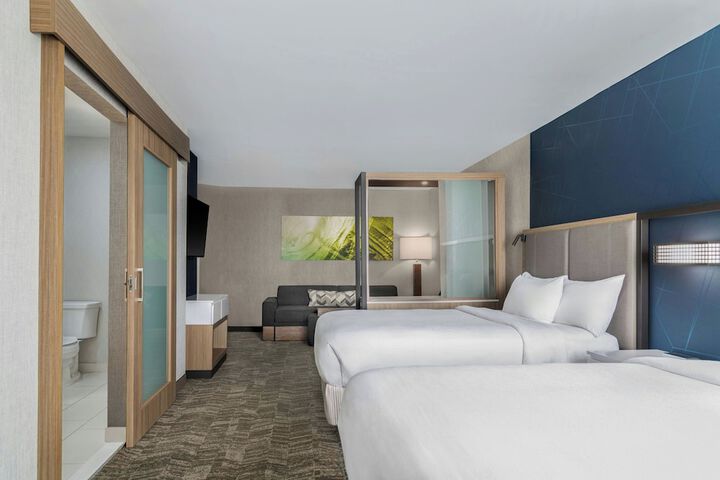 Room 15 of 26