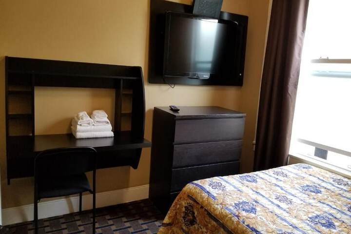 Room 12 of 29