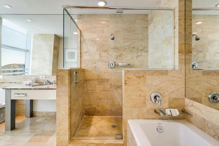 Brickell Arch a Luxury Collection Hotel Miami