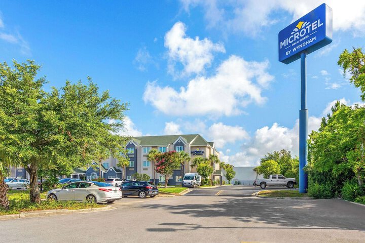 Microtel Inn & Suites by Wyndham Panama City