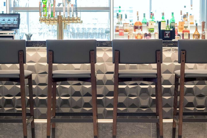 Lounge 59 of 80