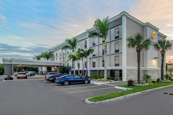 Hotel 6 of 42