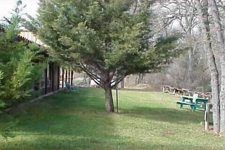 Property Grounds 41 of 46