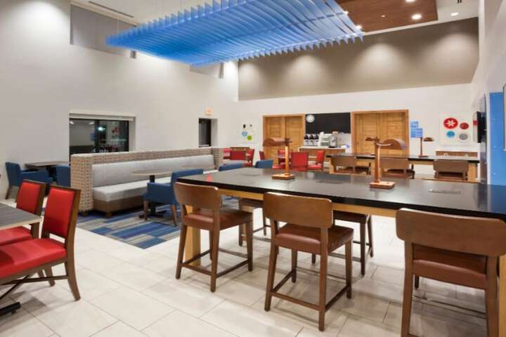 Holiday Inn Express Hotel & Suites RIPLEY by IHG