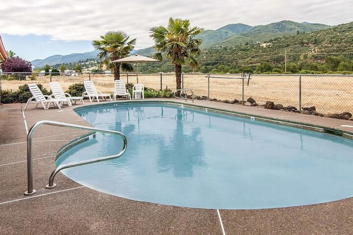 Ashland Valley Inn
