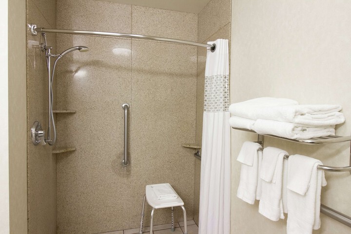 Room 16 of 26