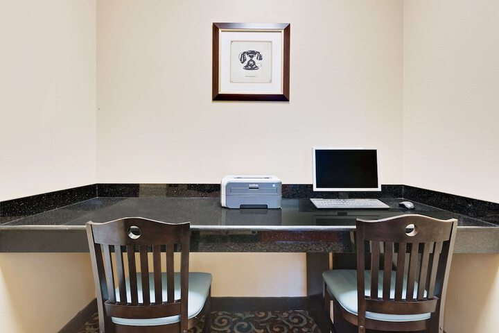 Business Center 15 of 15