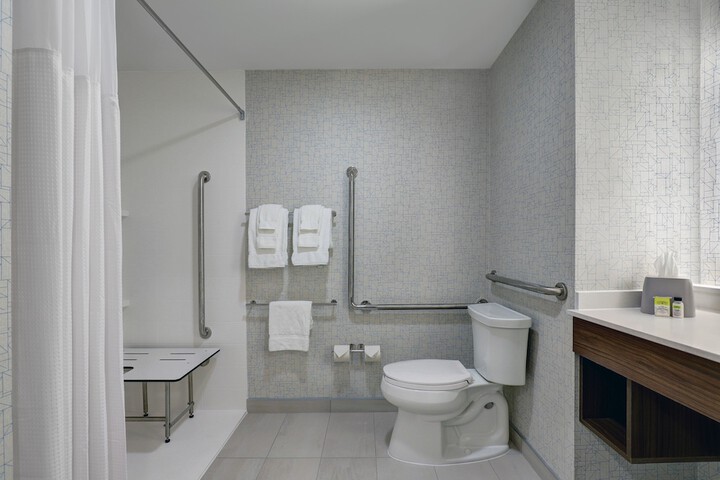 Holiday Inn Express & Suites Collingwood by IHG