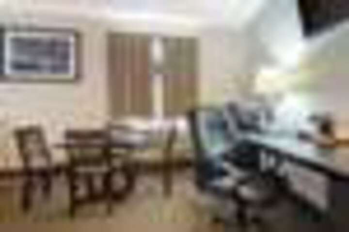 Room 74 of 116