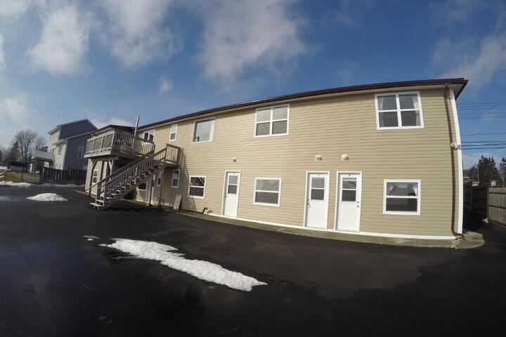 Admirals Quay Motel & Suites