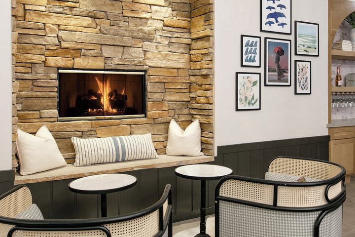 Cottage Inn by The Sea