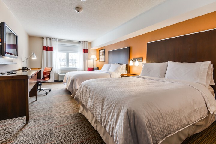 Room 32 of 67