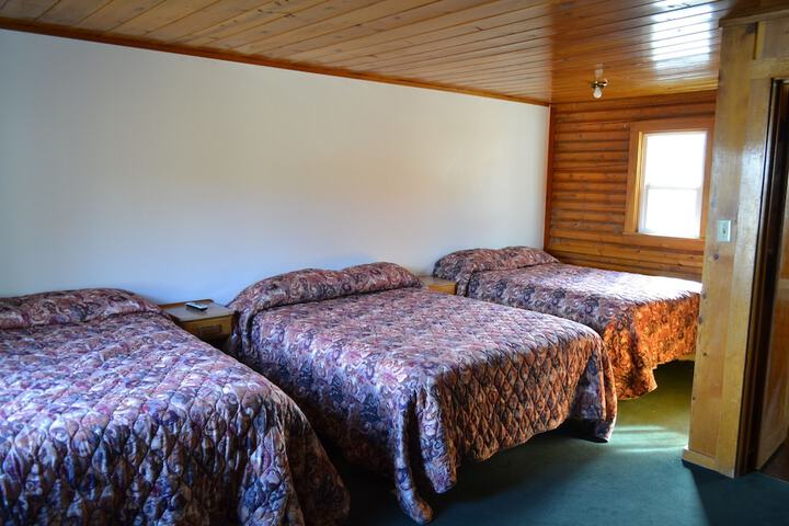 Room 11 of 23
