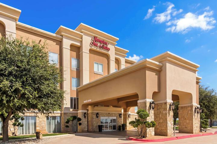 Hotel 4 of 58