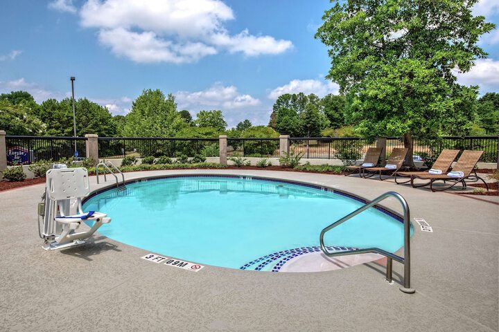Hampton Inn by Hilton Charlotte / Matthews
