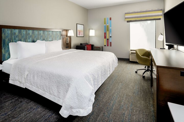 Room 12 of 43