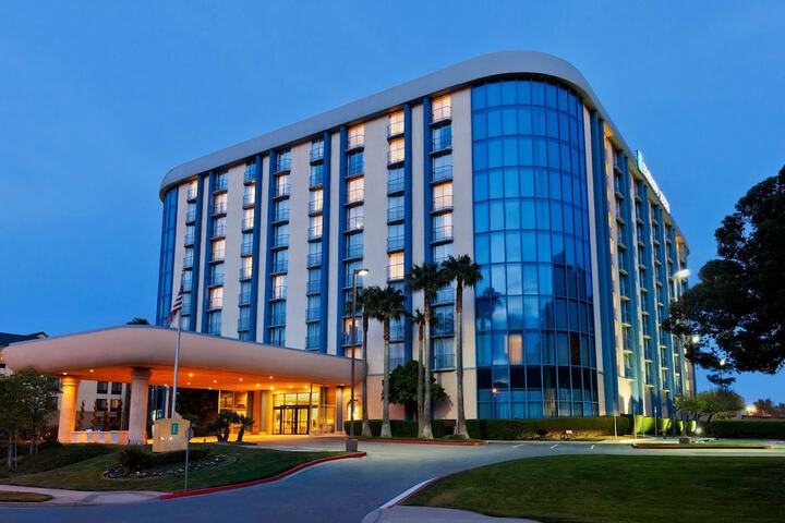 Hotel 5 of 51
