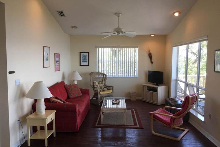 Room 15 of 37