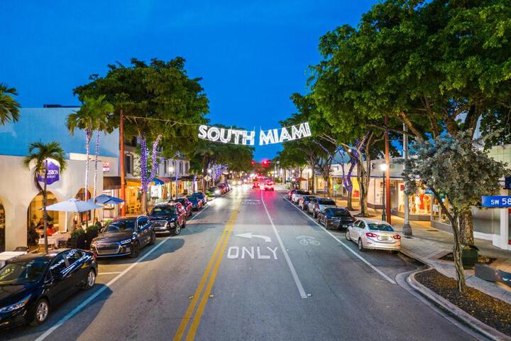 Sunset Inn-South Miami