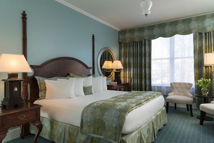 Room 17 of 40