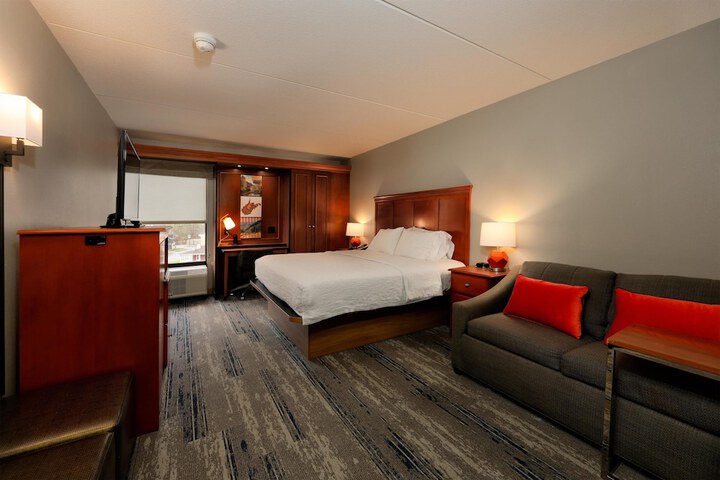 Hampton Inn Wheeling
