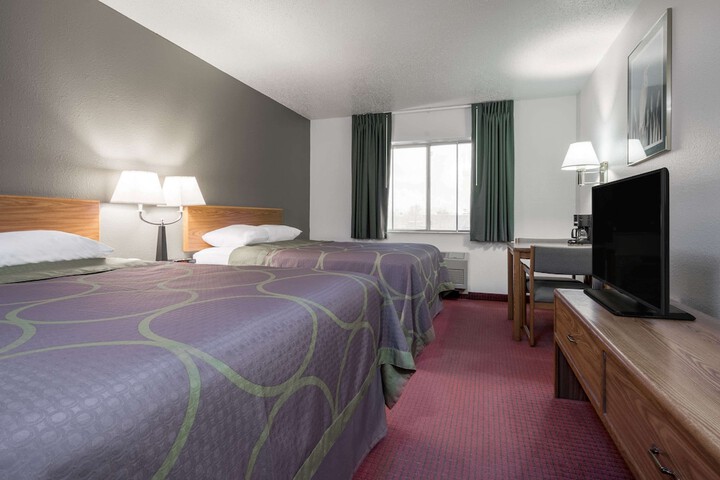 Room 14 of 15
