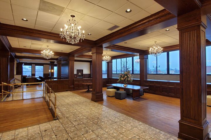 Ariel Broadway Hotel