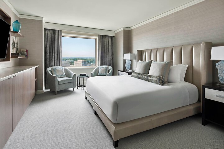 Room 32 of 105