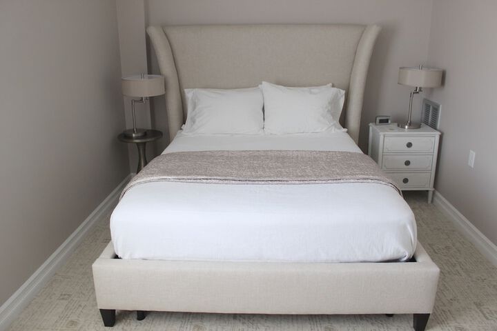 Room 18 of 30