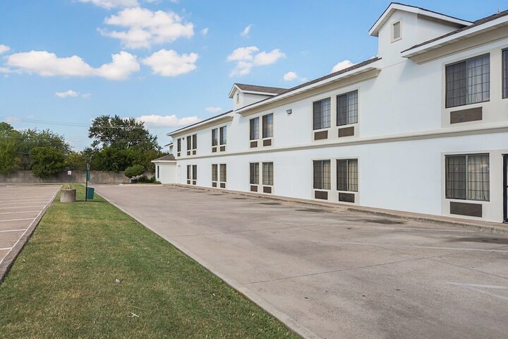 Hotel 2 of 25