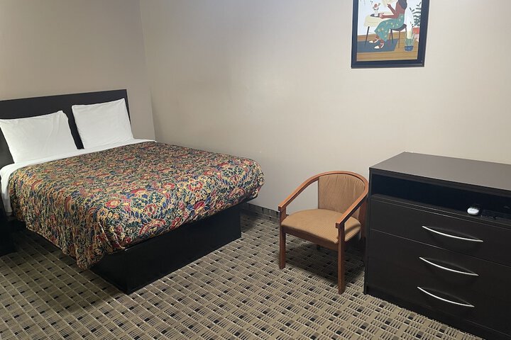Room 25 of 46