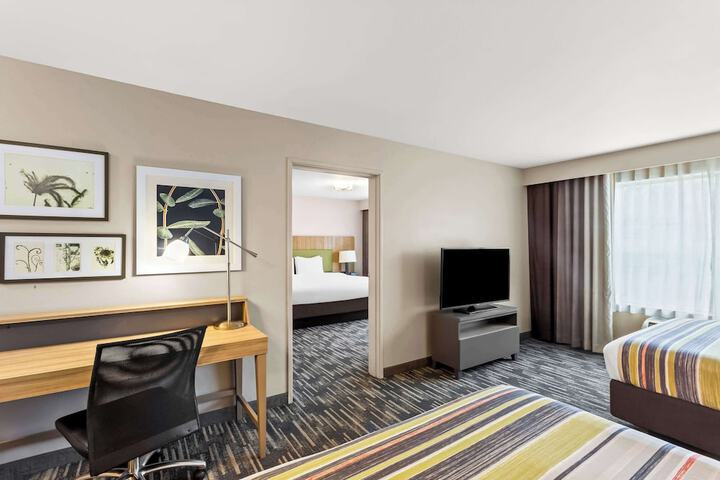 Country Inn & Suites by Radisson Portage, IN