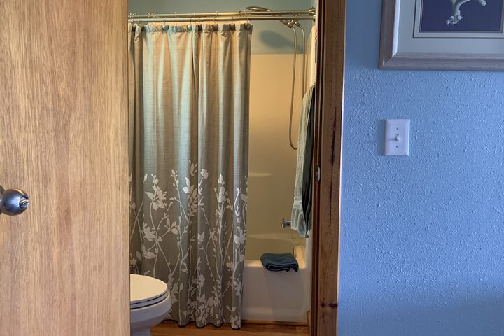 Room 157 of 200