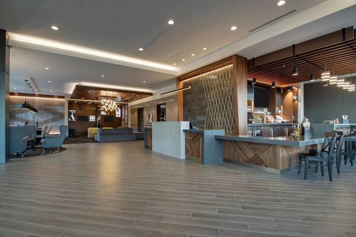 Hyatt Place Milwaukee / Downtown