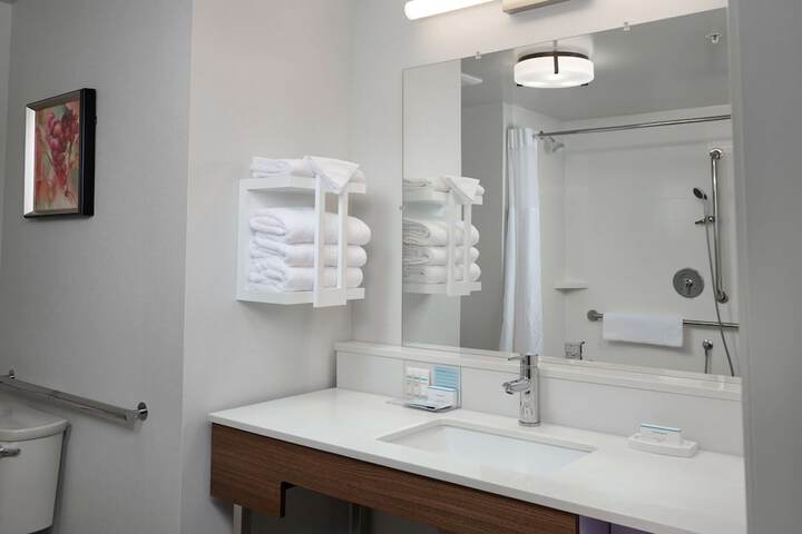 Room 13 of 29