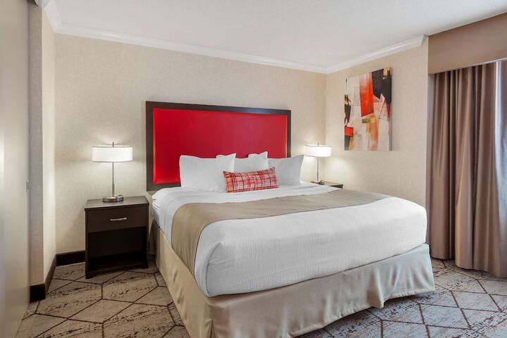 Room 32 of 50