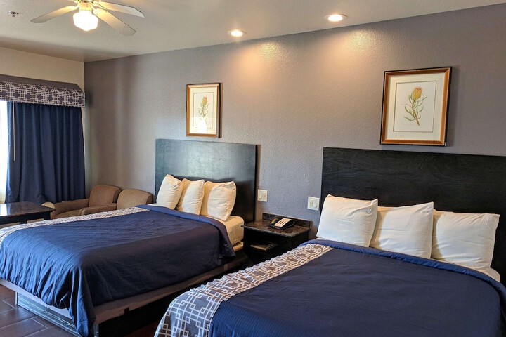 Room 52 of 60