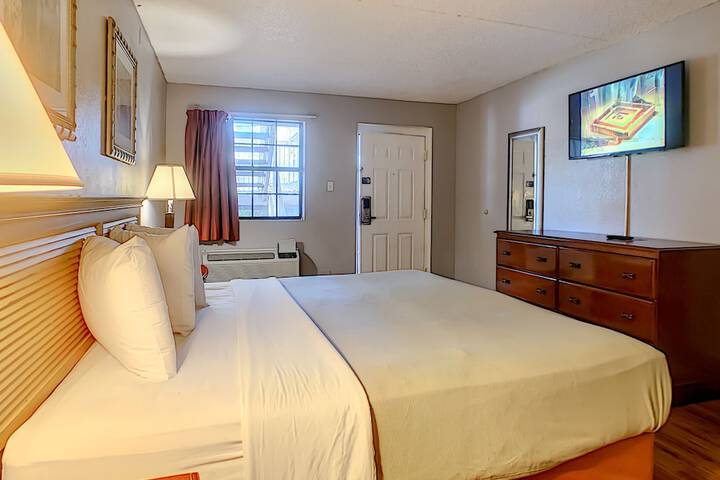 Room 42 of 66