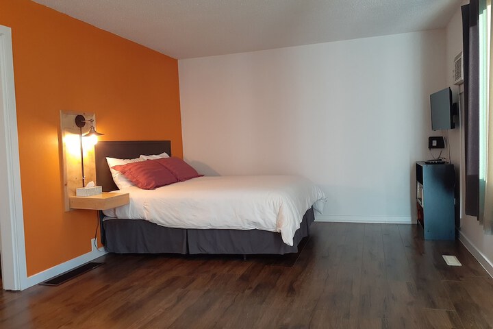 Room 16 of 24
