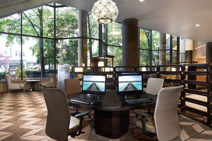 Memphis Riverline Hotel